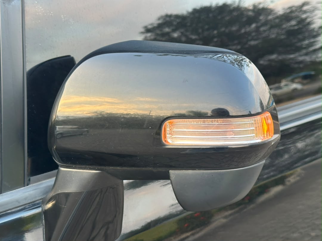 TOYOTA NOAH NEW thumbnail 3